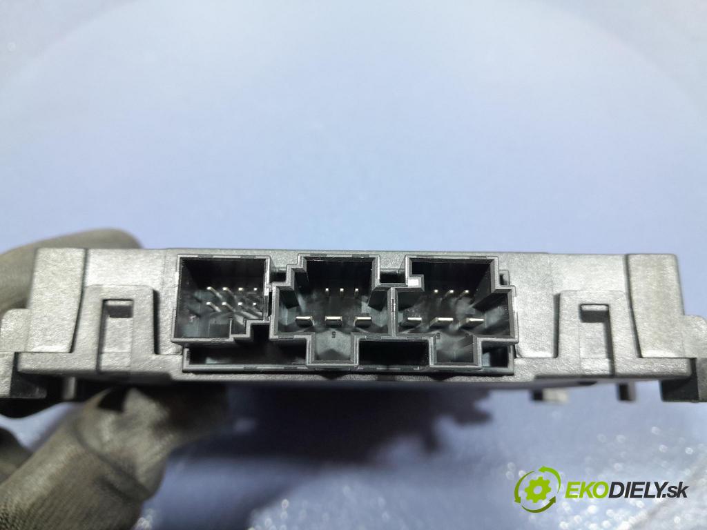 Mercedes S-klasa 2021 riadiaca jednotka Sedadlo: A2239006318