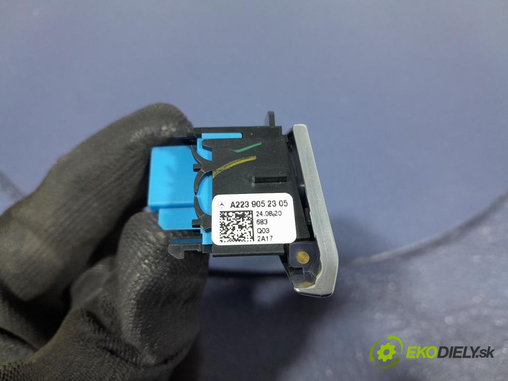 Mercedes S-klasa 2021 prepínač A2239052305