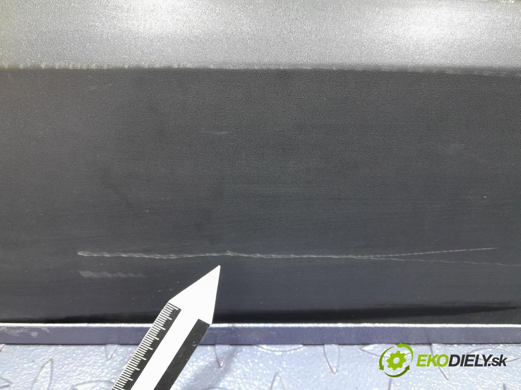 Jeep Cherokee 2016 dveře Zad: Vlevo, odjet: