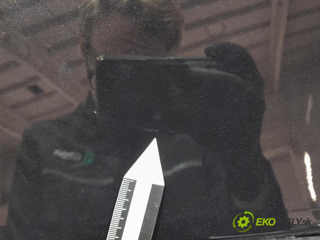 Jeep Cherokee 2016 dveře Zad: prave