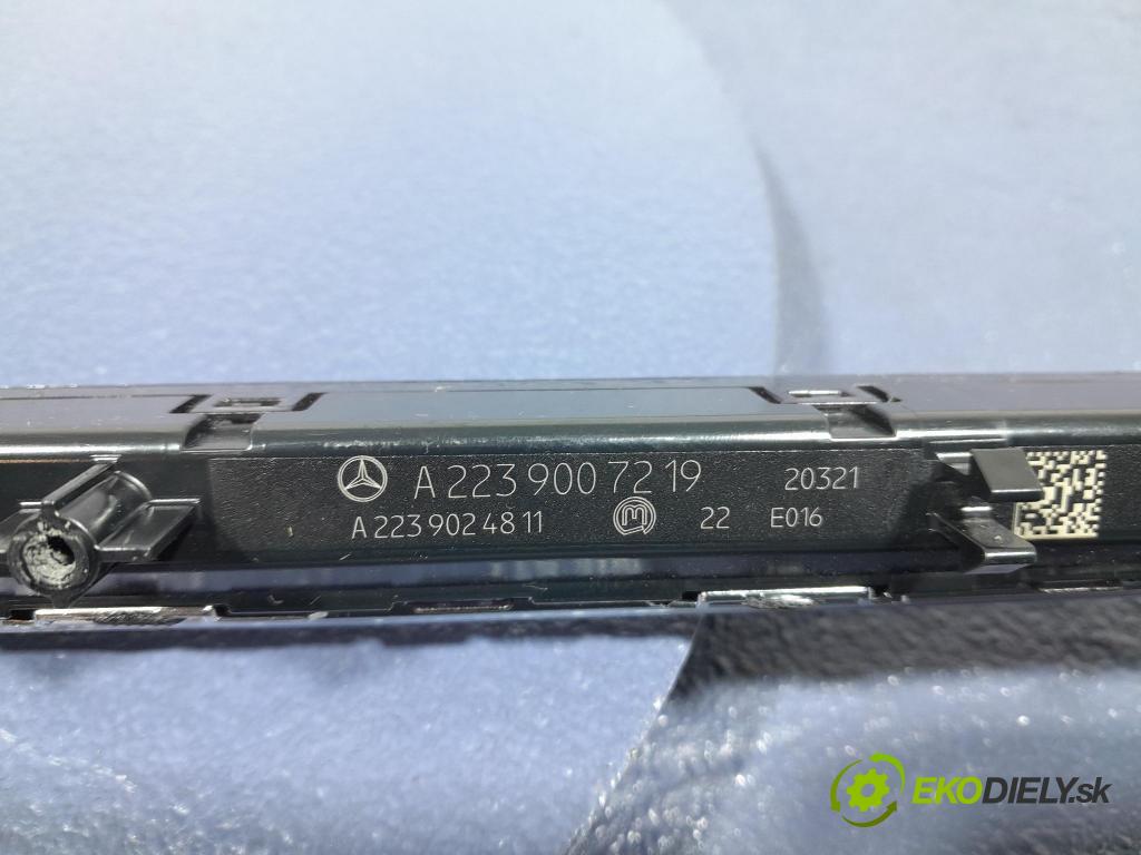 Mercedes S-klasa 2021 lišta Dekoratívne: Vnútri: A2239007219