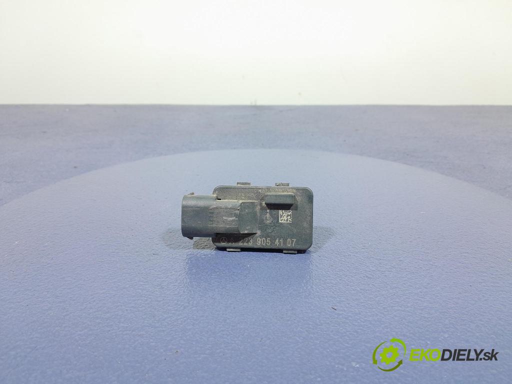 Mercedes S-klasa 2021 riadiaca jednotka A2239054107