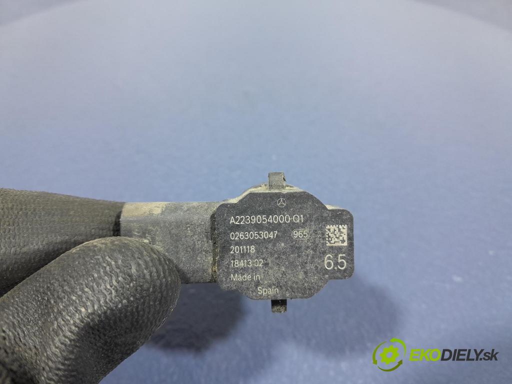 Mercedes S-klasa 2021 snímač / riadiaca jednotka PDC A2239054000