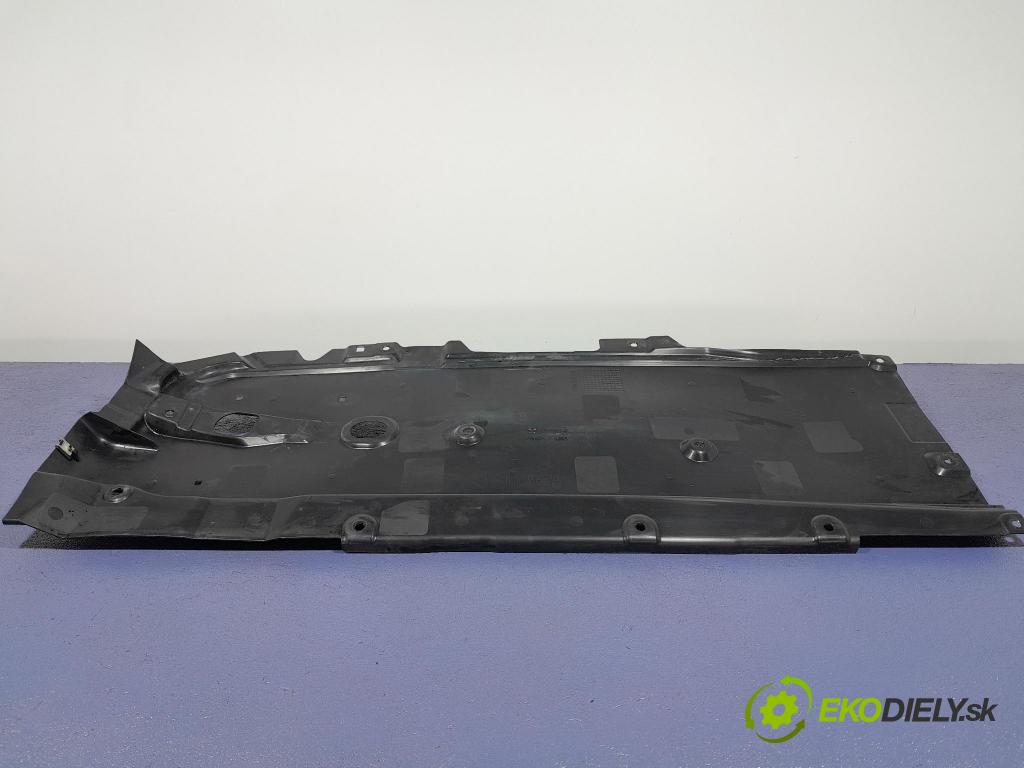 Mazda 3 2021 kryt Plast: podvozek: BCJH-563H1