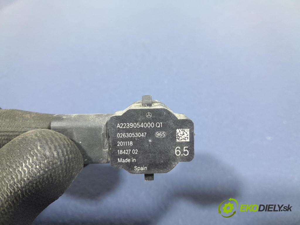 Mercedes S-klasa 2021 snímač / riadiaca jednotka PDC A2239054000