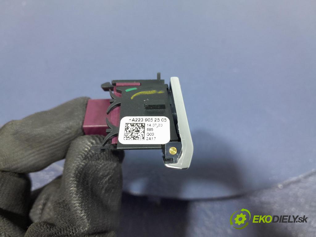 Mercedes S-klasa 2021 prepínač A2239052505