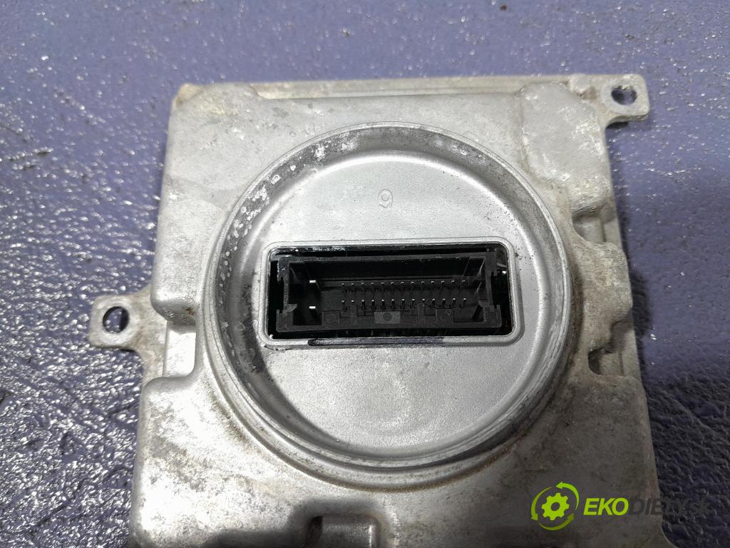 Mazda 3 2021 měnič B0J8-67890