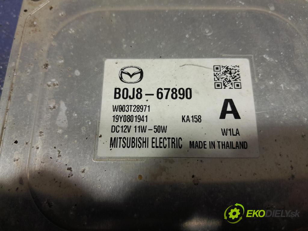 Mazda 3 2021 střídač: B0J8-67890