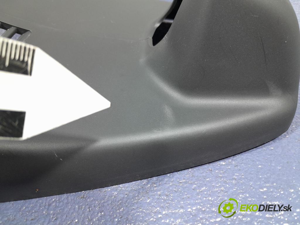 Mazda 3 2021 kryt Plast: Interiéry: BHSA-67Z31