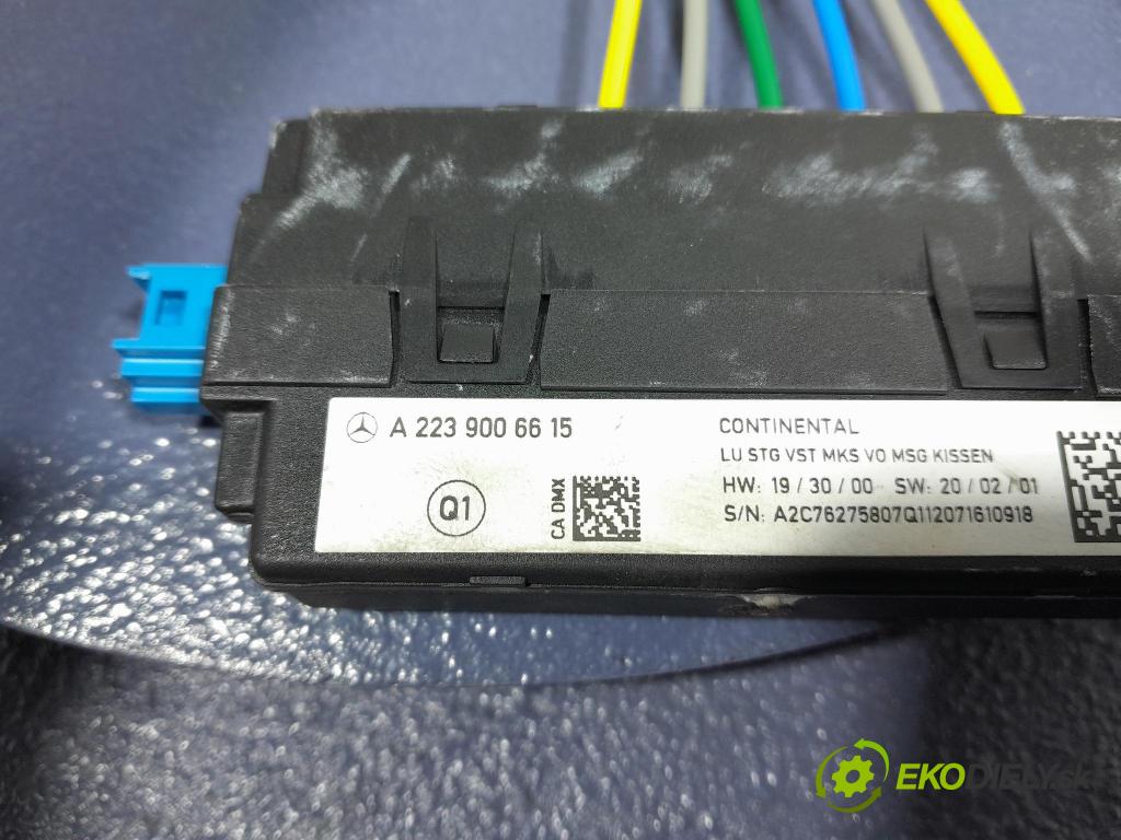 Mercedes S-klasa 2021 Sedačka Ovládače: A2239006615