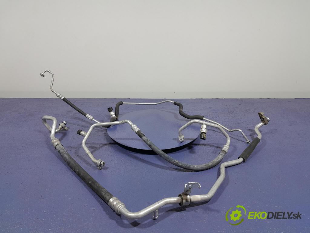 Mazda 3 2021 rúrka Klimatizácia: