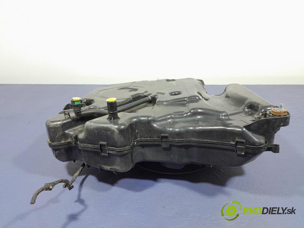 Mercedes S-klasa 2021 Nádrž: AdBlue: A2234703400