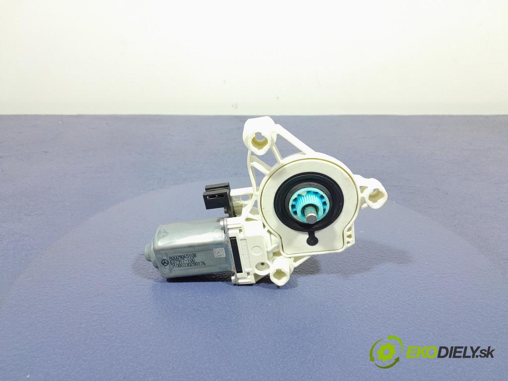 Mercedes S-klasa 2021 mechanismus stahování Sklenka: před Levý: A0009065108