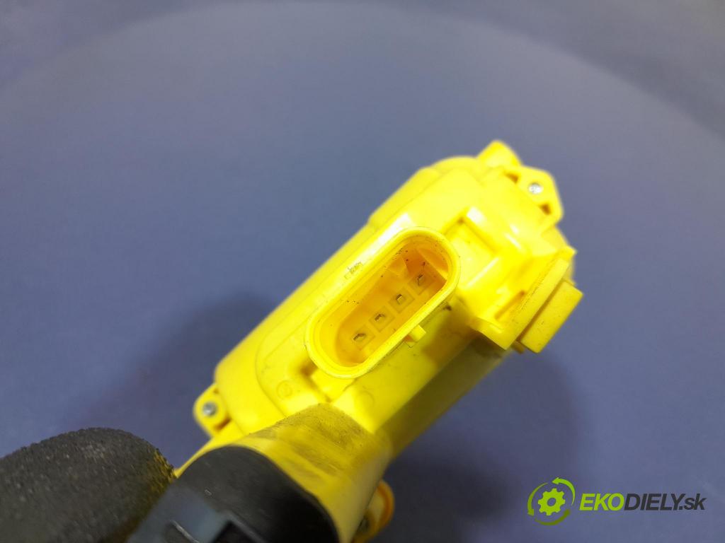 Mercedes S-klasa 2021 zámok dvere Predné Vľavo: A2237601300