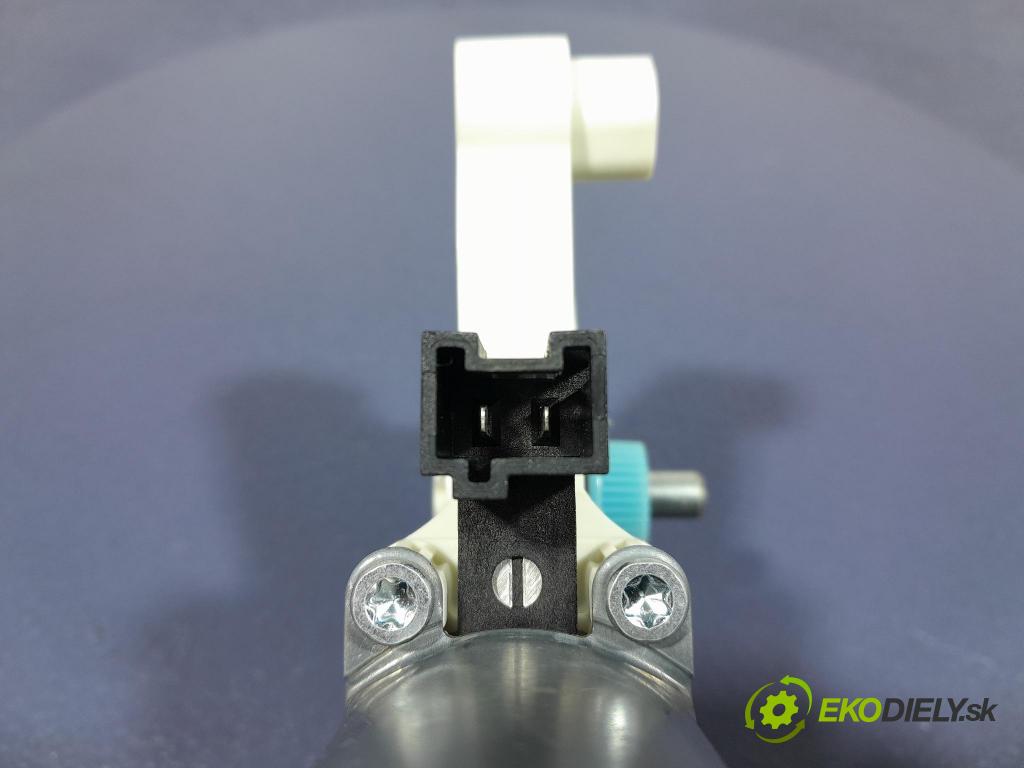 Mercedes S-klasa 2021 mechanismus stahování Sklenka: Zad: Levý: A0009065108