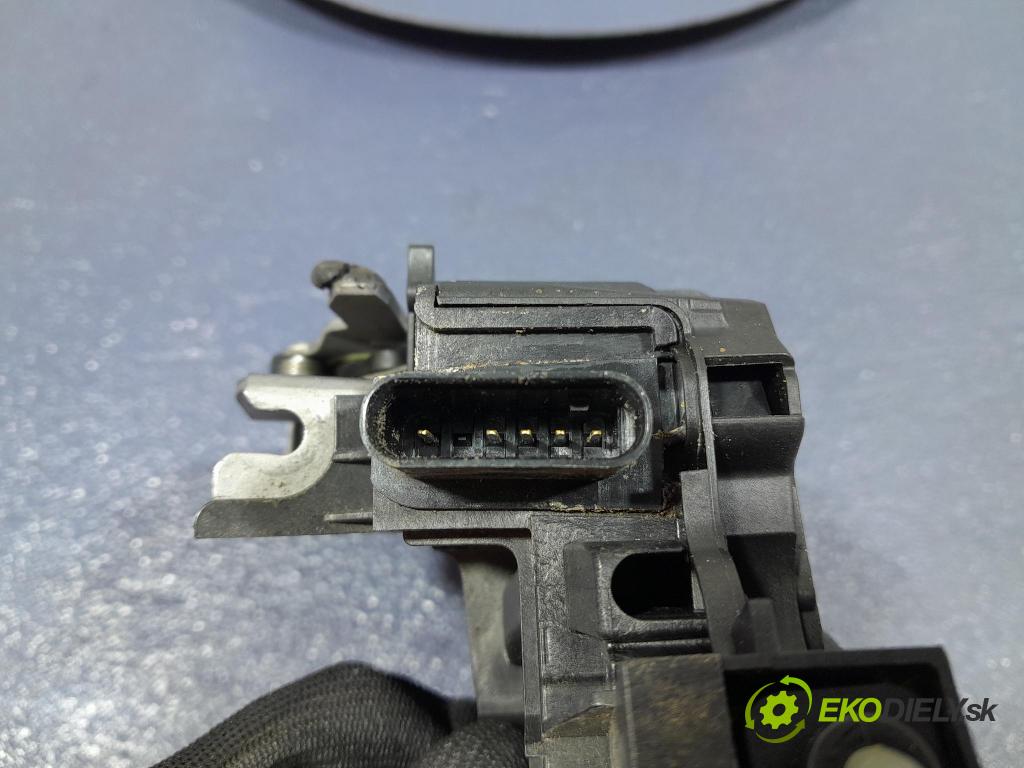 Mercedes S-klasa 2021 zámok dvere zad Vľavo: A0997300001