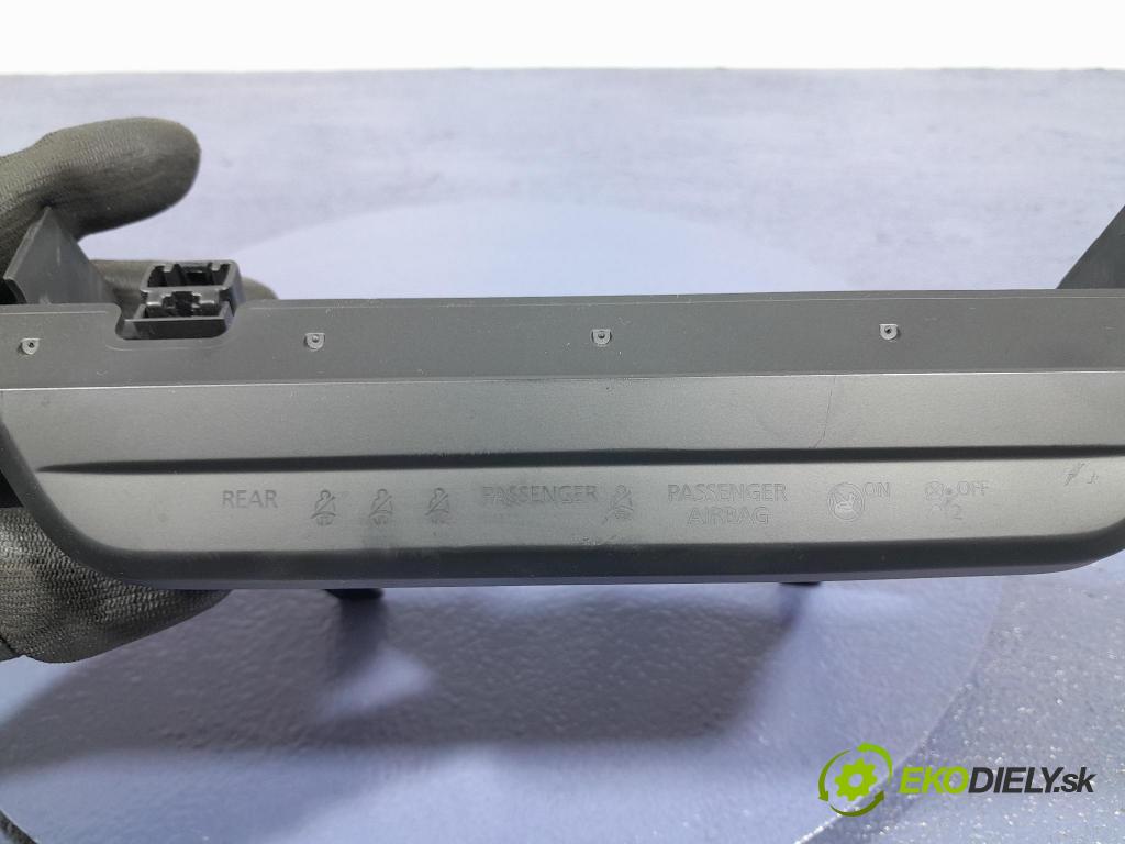 Mazda 3 2021 Zobrazit: Rádio: / GPS BCJH-67Z33