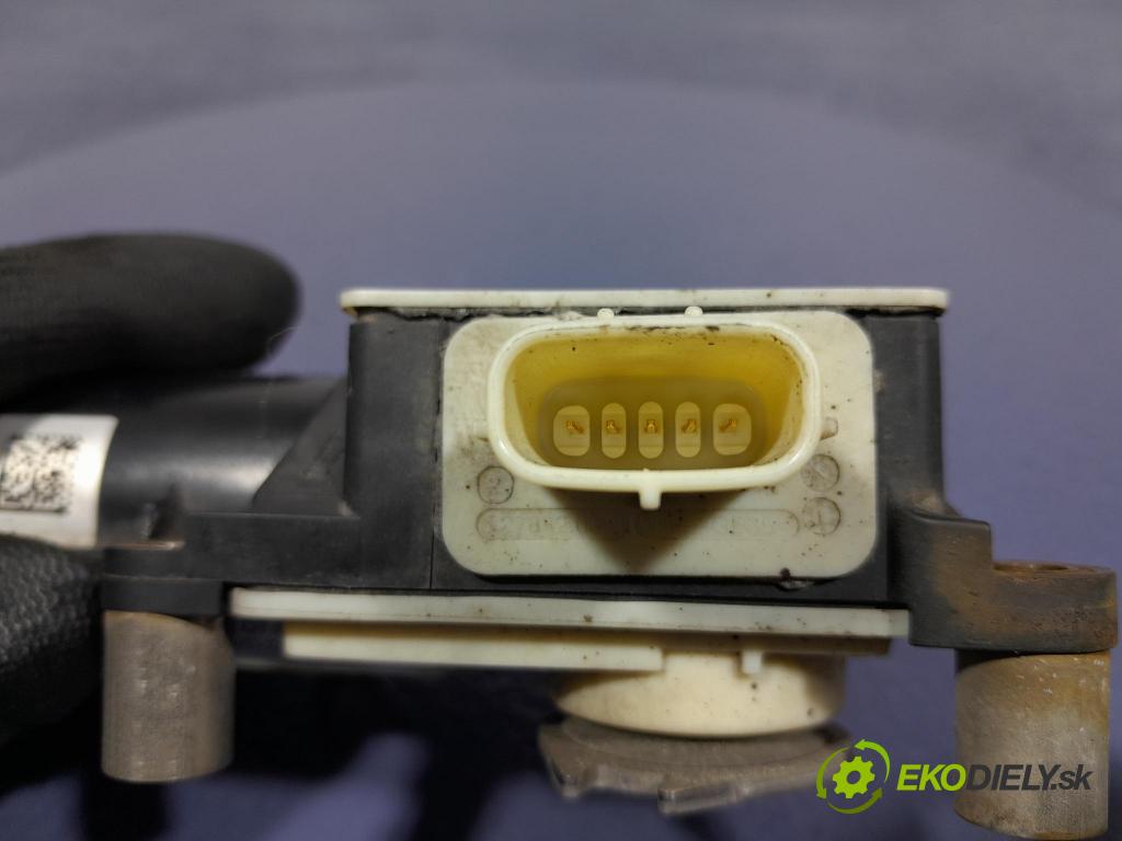 Mazda 3 2021 škrticí klapka 7.06366.07.0