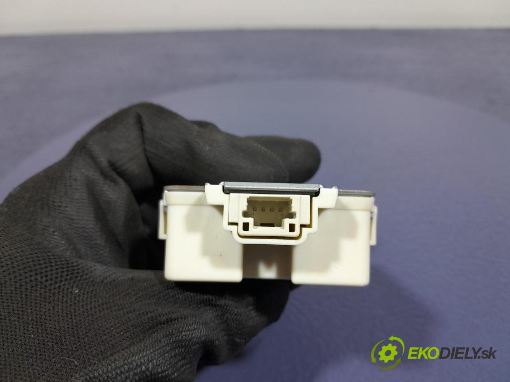 Mazda 3 2021 riadiaca jednotka BCWB 676D4A