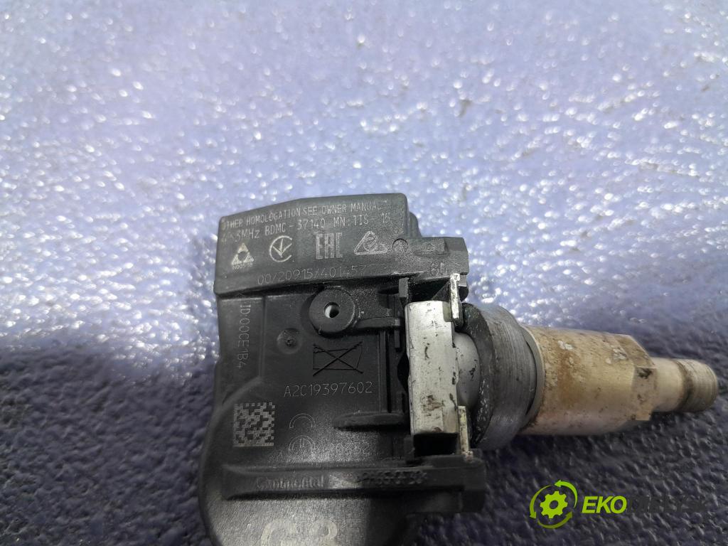 Mazda 3 2021 snímač tlaku Pneumatiky: BDMC-37140