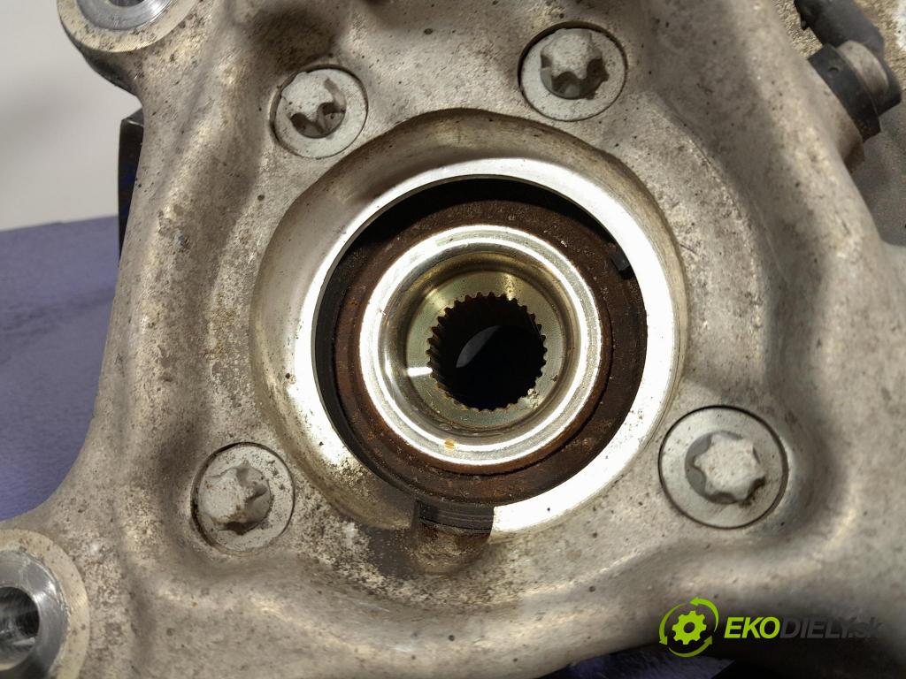 Mercedes S-klasa 2021 náboj ľavá 2233100