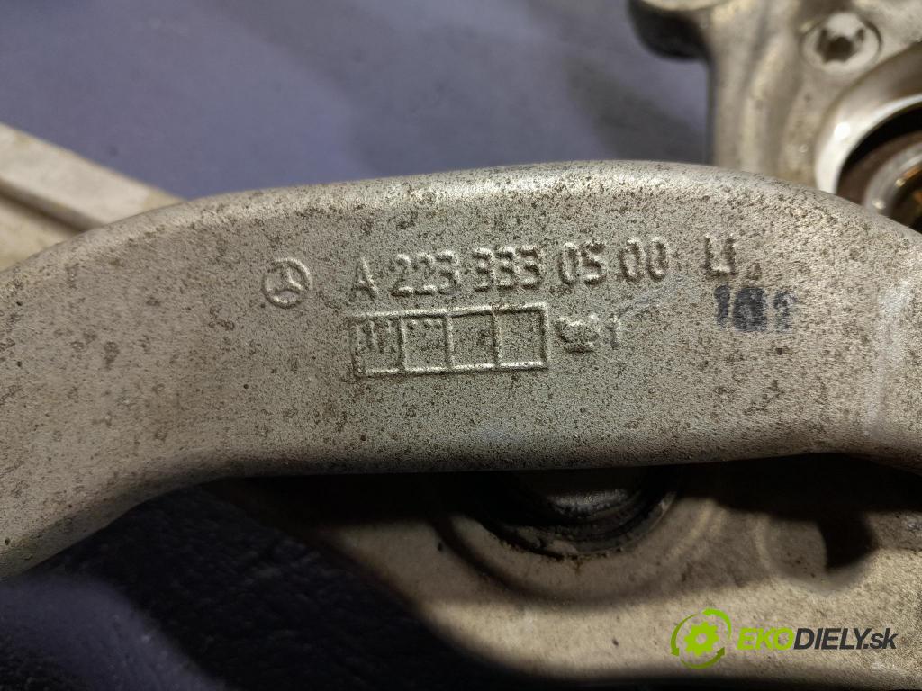 Mercedes S-klasa 2021 náboj ľavá 2233100