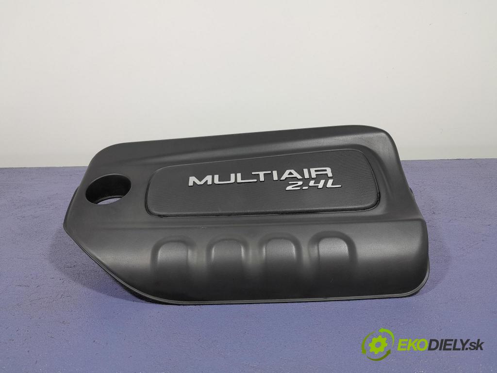 Jeep Cherokee 2016 kryt Motor: 04627875AG