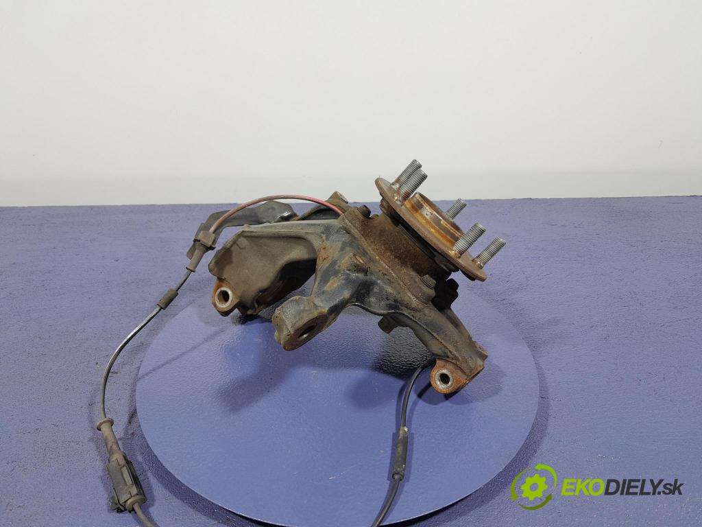 Mazda 3 2021 náboj ľavá