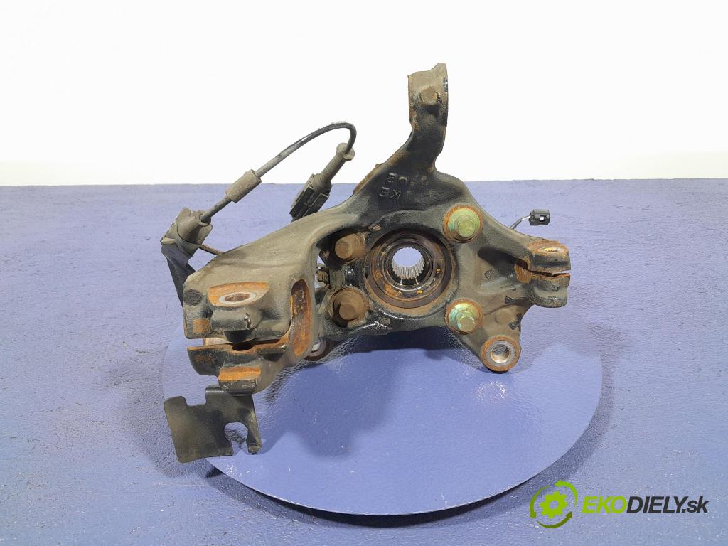 Mazda 3 2021 náboj ľavá