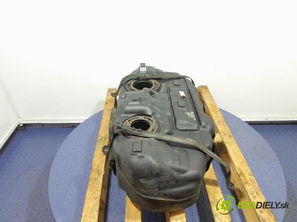 Jeep Cherokee 2016 Nádrž: Paliva: 68109900AC