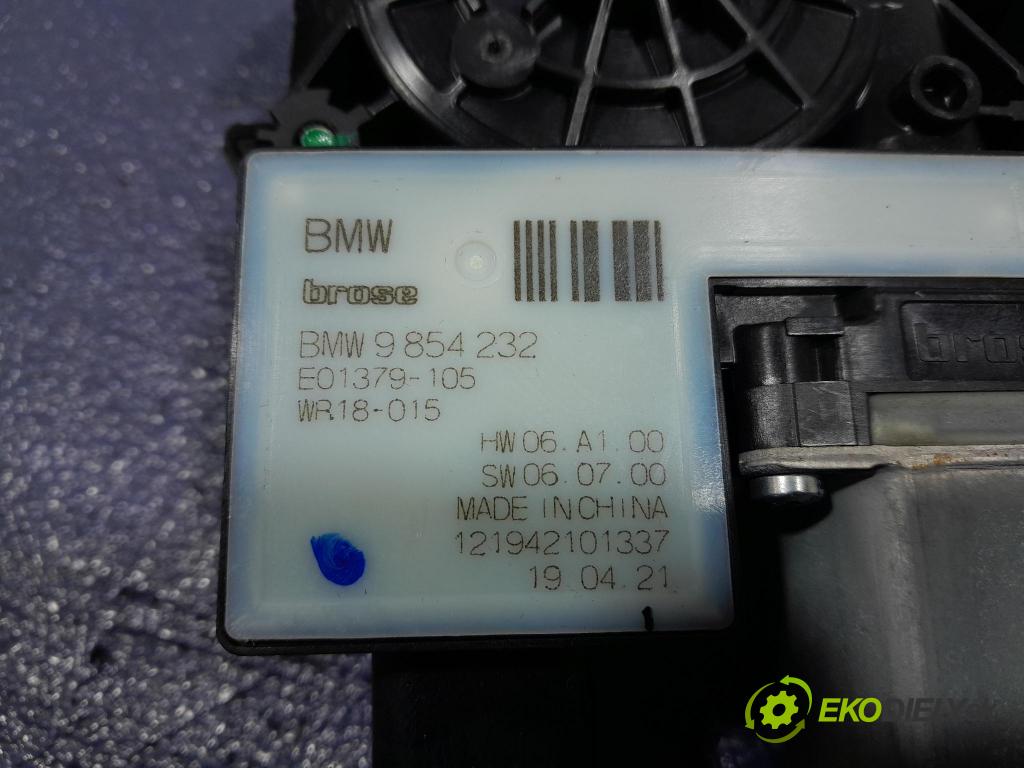Bmw Seria 2 2021 mechanismus stahování Sklenka: Zad: v pravo: 5A01D22
