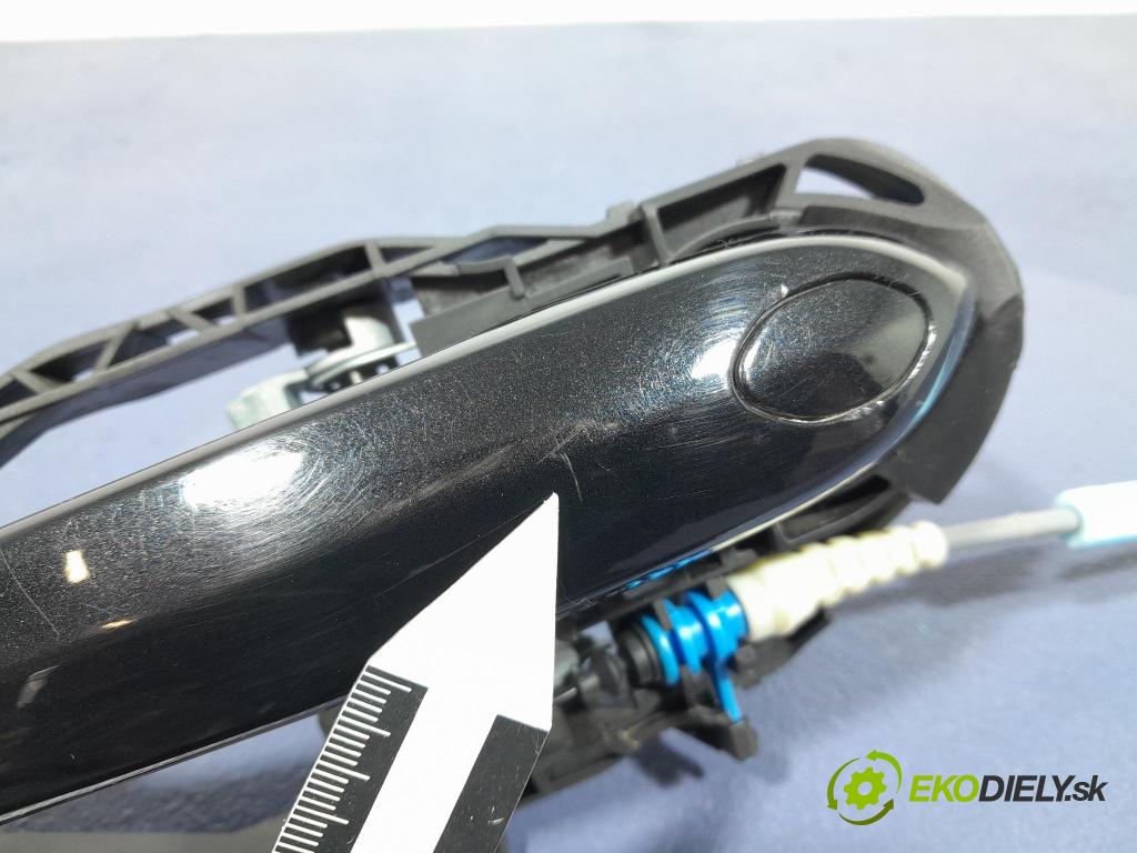 Bmw Seria 2 2021 rukoväť Predné ľavá 9881779