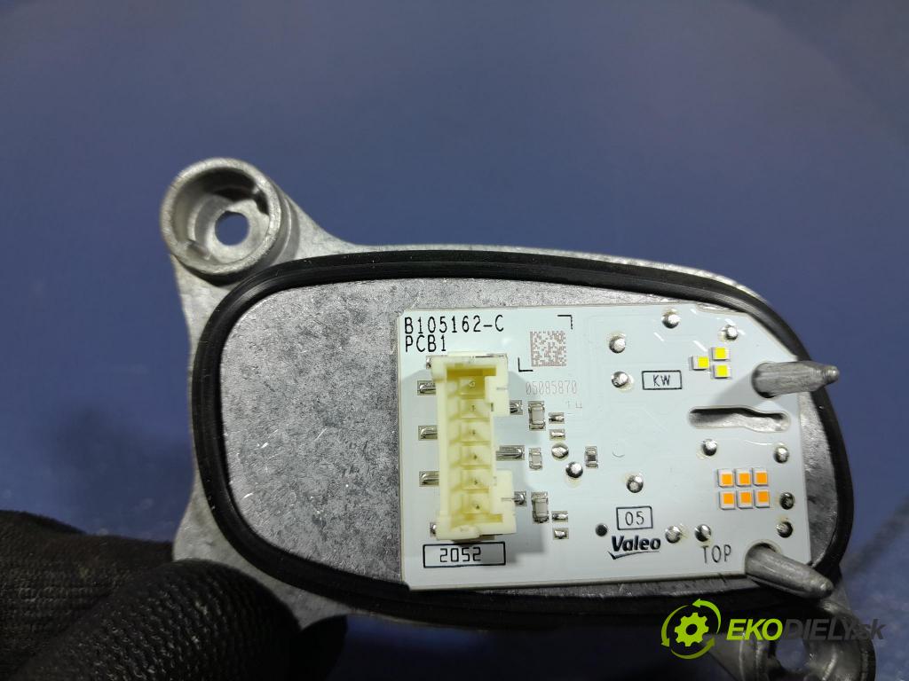 Bmw Seria 2 2021 střídač: 90153167