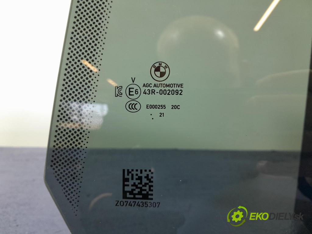 Bmw Seria 2 2021 sklo dvere zad ľavé 7474353