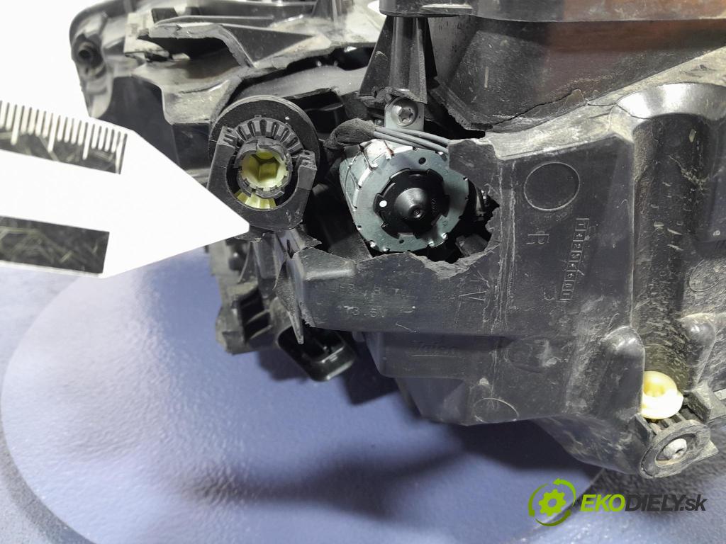 Bmw Seria 2 2021 Reflektor: v pravo: 9478456