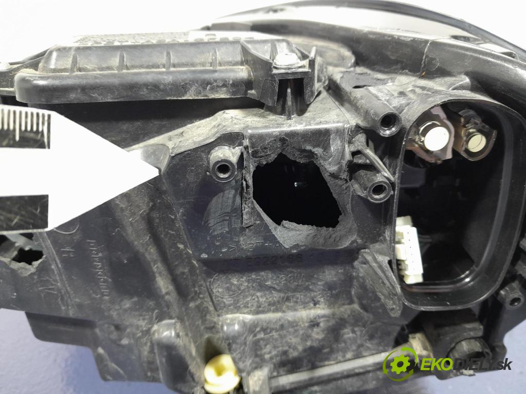 Bmw Seria 2 2021 Reflektor: v pravo: 9478456