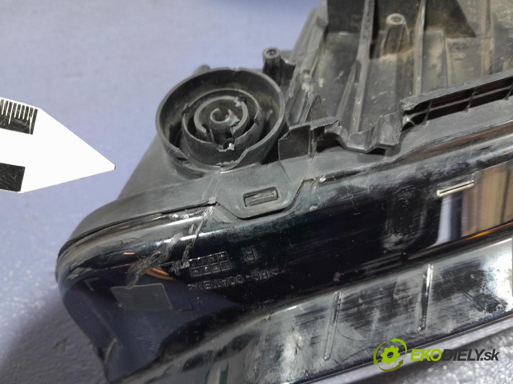 Bmw Seria 2 2021 Reflektor: v pravo: 9478456