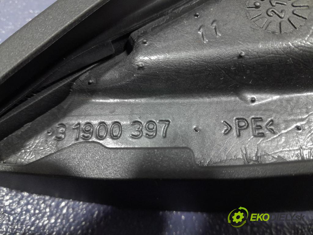 Bmw Seria 2 2021 Reproduktor / Subwoofer: 2622802