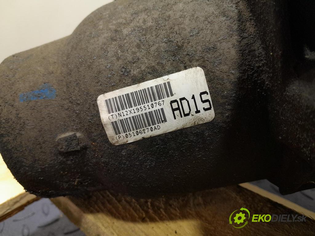 Jeep Cherokee 2016 Most: Zadný: 05106270AD