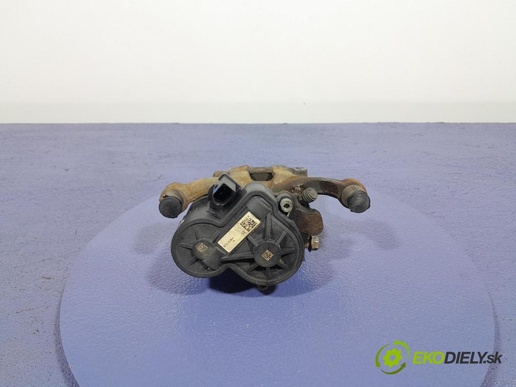 Mazda 3 2021 brzdič brzdový zad v pravo: BCKA 26 980A