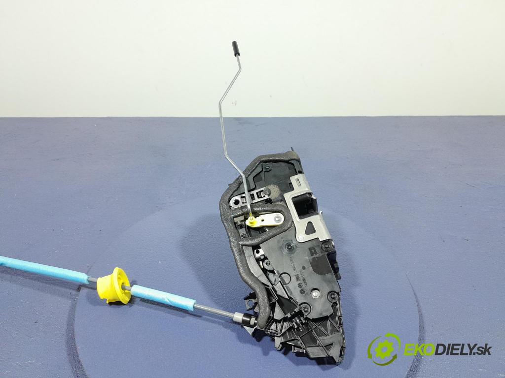 Bmw Seria 2 2021 zámok dvere Predné v pravo: 7956142