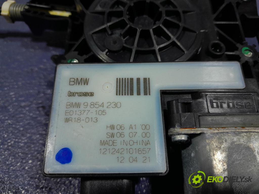 Bmw Seria 2 2021 mechanizmus okna Okná: Predné v pravo: 5A01D24