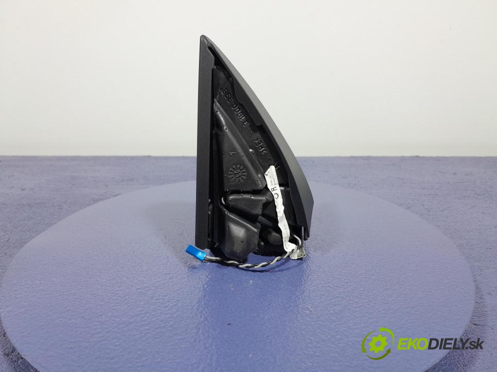 Bmw Seria 2 2021 Reproduktor / Subwoofer: 2622802