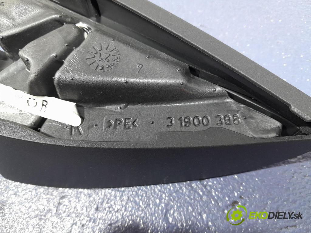 Bmw Seria 2 2021 Reproduktor / Subwoofer: 2622802