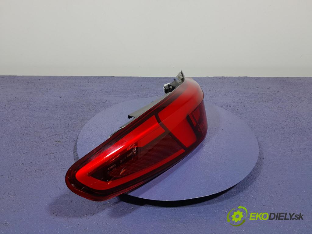 Bmw Seria 2 2021 svetlo / reflektor zad ľavá Vonkajsia: 7465465