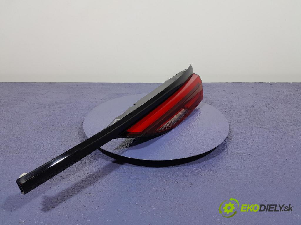 Bmw Seria 2 2021 svetlo / reflektor zad Prava: Vnútri: 7465470