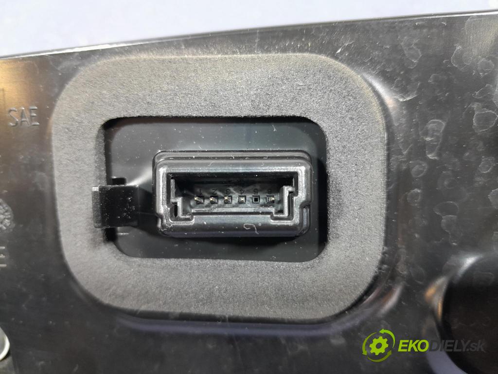 Bmw Seria 2 2021 svetlo / reflektor zad ľavá Vnútri: 7465469