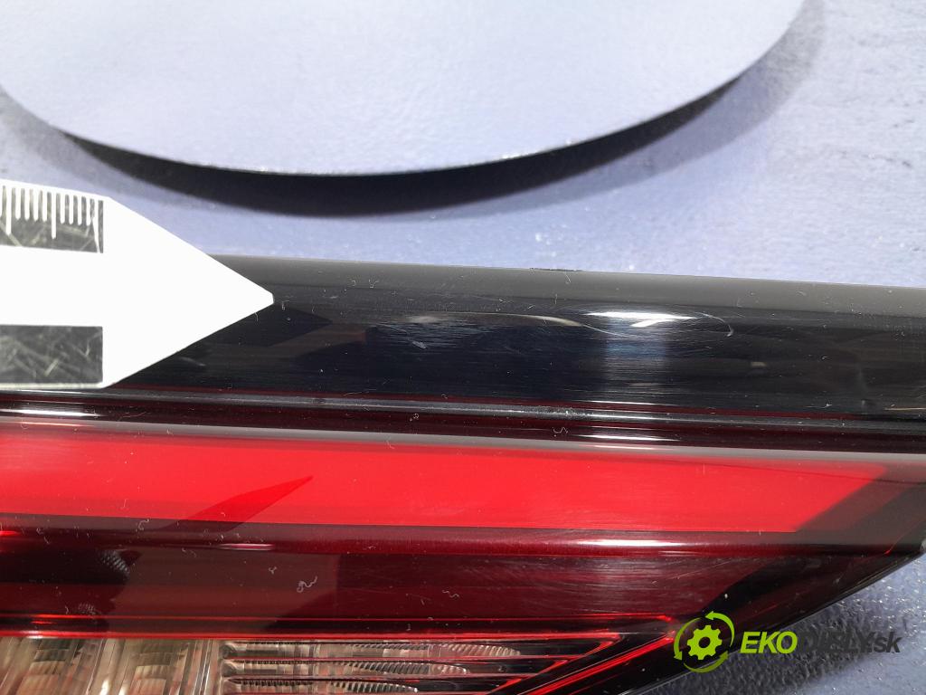 Bmw Seria 2 2021 svetlo / reflektor zad ľavá Vnútri: 7465469