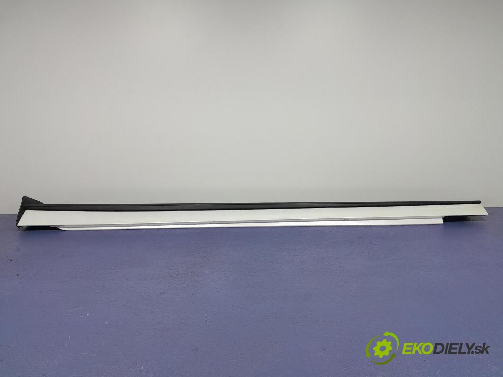 Mazda 3 2021 lišta Dekoratívne: Prah: BCJH-B0400