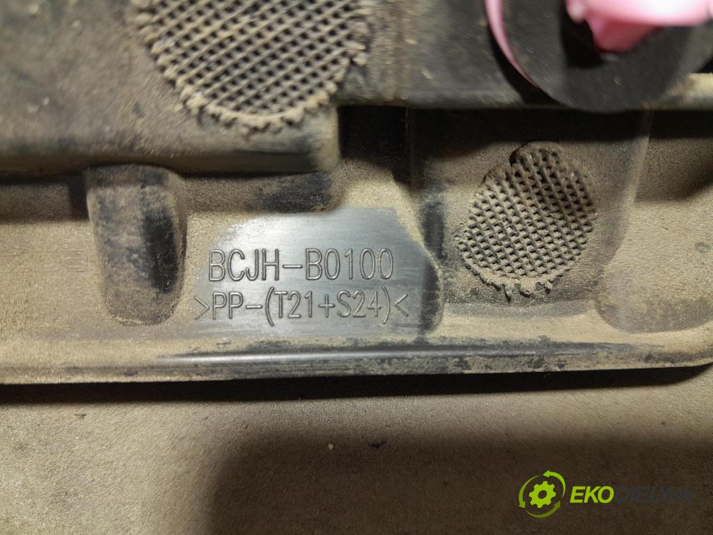 Mazda 3 2021 lišta Dekoratívne: Prah: BCJH-B0100